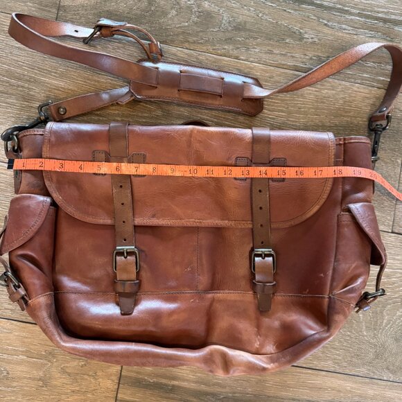 Whipping Post mens' all leather large messenger bag with buckle closure - Picture 5 of 16